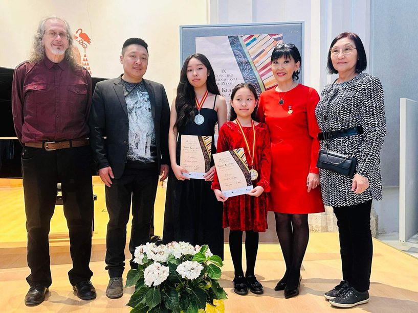 Монгол сурагчид "Гран Клавир" өсвөрийн төгөлдөр хуурчдын тэмцээнд амжилттай оролцов